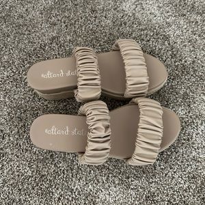 Altar’d State sandals